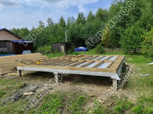 Свайный фундамент и его плюсы для каркасных домов